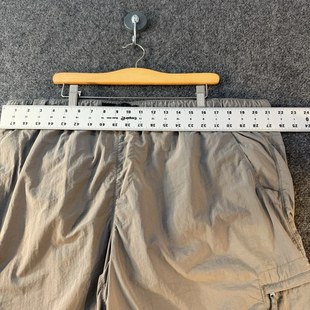 The North Face Cargo Shorts Mens XXL Gray Nylon Hiking Fishing‎ Belted